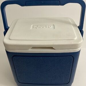 Igloo Blue White Pro Kennex Beverage Cooler